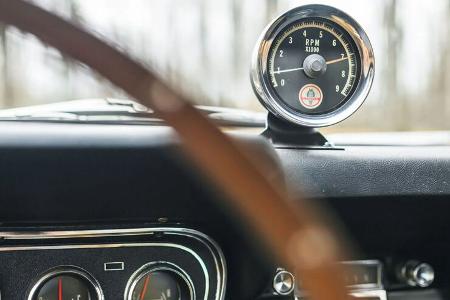 Ford Mustang Shelby GT 350 H in Autovermietung Hertz Lackierung