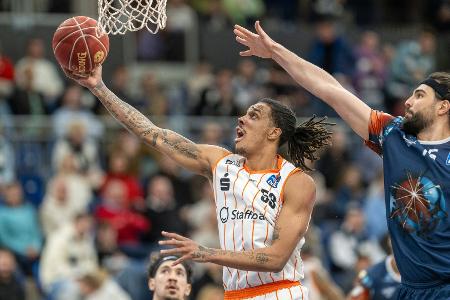 BBL: Spitzenreiter Chemnitz souverän - Ulm lässt Federn