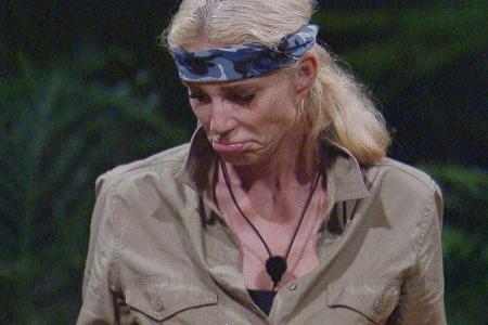 Sarah Kern muss als erster Promi das Dschungelcamp verlassen