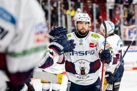 DEL: Eisbären an der Spitze - Münchens Aufholjagd zu spät