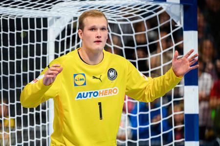 David Späth - Note: 3,5 - Füllte seinen Job als Ersatzkeeper solide aus, ohne dabei zu glänzen. Riss bei jeder Parade die Halle mit seiner Emotionalität mit. Seine Quote von 26 Prozent lässt allerdings noch Luft nach oben.