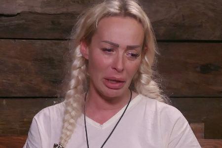 Stress mit ihrem Dschungelbegleiter? Cora Schumacher braucht 