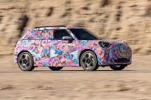 Mini Aceman Elektro Crossover Werks Prototyp Erlkönig