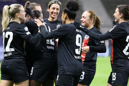 Frauen-CL: Eintracht mit Kantersieg zum Abschluss
