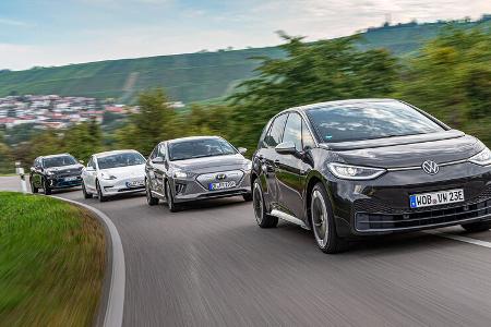 Hyundai Ioniq Elektro, Kia e-Niro, Tesla Model 3, VW ID.3
