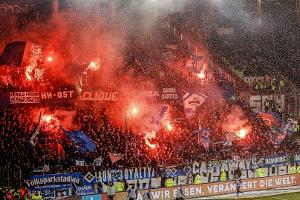Pyrotechnik im Hamburger Derby: HSV muss 92.850 Euro zahlen