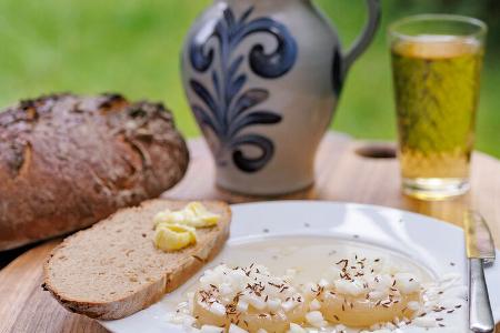 Brot, Käse, Zwiebeln, Bembel, Hessen, Apfelwein