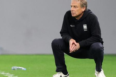 Auch sein Lächeln ist Thema: Scharfe Kritik an Klinsmann