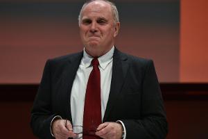 "Dafür gibt's keinen Titel": Hoeneß' Spitze gegen Leverkusen