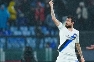 Mittelfinger für die Kurve: Inter-Profi Acerbi droht Strafe