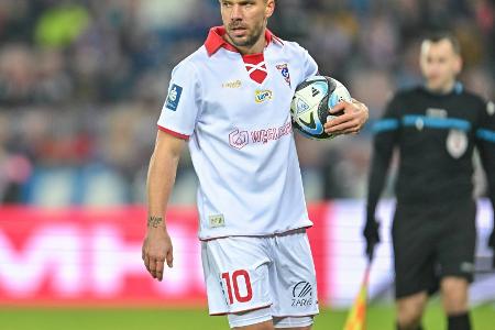 Podolski glaubt an Klassenerhalt des 1. FC Köln