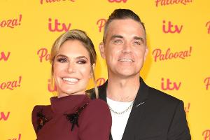 Robbie Williams ist 50: Geburtstagsständchen für den Superstar