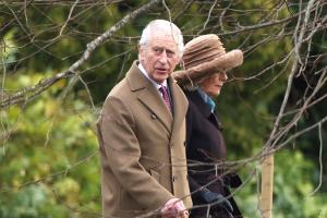 König Charles kehrt nach Sandringham zurück