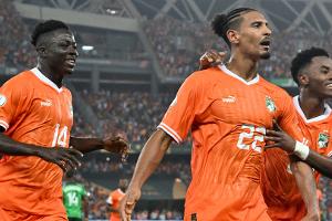 Afrika-Cup-Sieger Haller begeistert in Dortmund empfangen