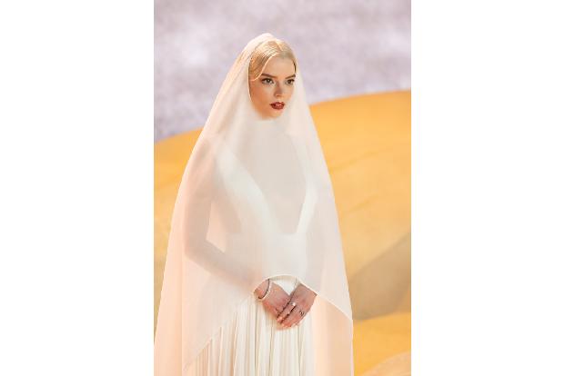 ...Anya Taylor-Joy, die nur einen Kurzauftritt hat...