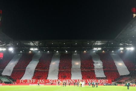 Fans sorgen für Unterbrechung in Köln