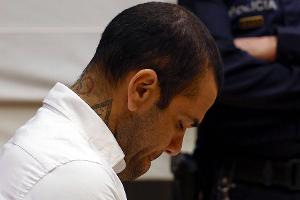 Ex-Fußball-Star Dani Alves muss über vier Jahre ins Gefängnis