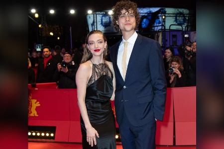 Amanda Seyfried bezaubert mit strahlendem Lächeln auf der Berlinale