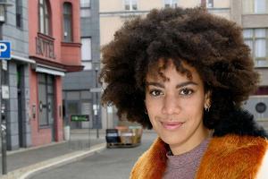 Ex-"GNTM"-Kandidatin Pauline Afaja stößt fest zu "GZSZ"