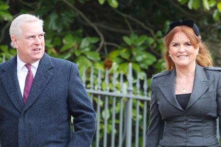 Prinz Andrew besucht mit Sarah Ferguson Gedenkfeier in Windsor