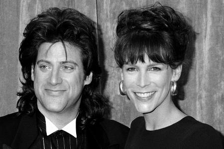 Stars wie Jamie Lee Curtis und Mark Hamill trauern um Richard Lewis