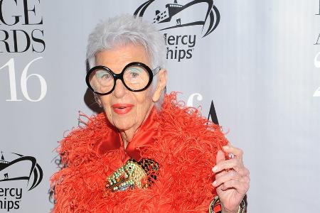 Iris Apfel: Lenny Kravitz, Lily Collins und mehr trauern um Modeikone