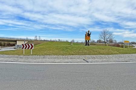 Franz Eberhofer Kreisel Kreisverkehr Reportage Frontenhausen Niederkaltenkirchen