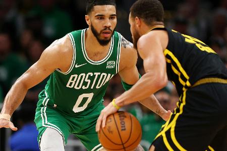 82 Punkte zur Pause: Boston feiert Rekordsieg in der NBA