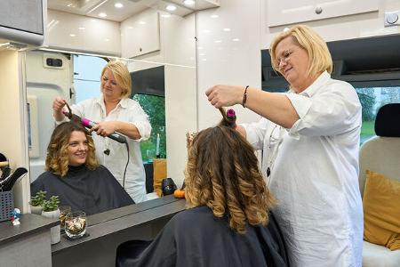 Kundin, Spiegel, Locken, Peggy Haase, Arbeit