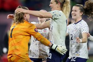 Naeher als Heldin: USA im Gold-Cup-Finale gegen Brasilien