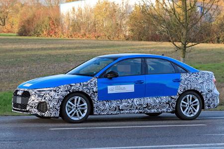 Erlkönig Audi A3 Limousine