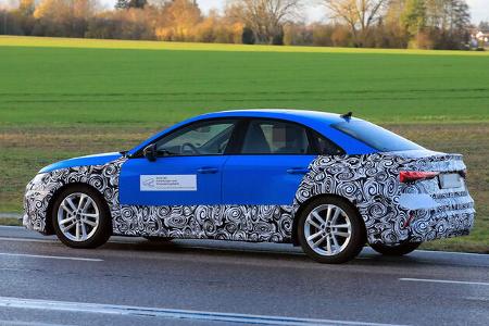 Erlkönig Audi A3 Limousine