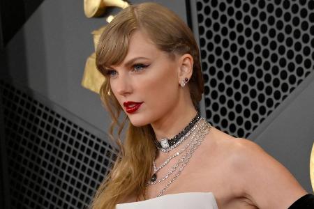Taylor Swift und Travis Kelce: Von Singapur aus direkt zur Oscar-Party