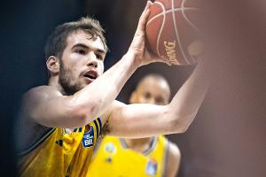 Nationalspieler Delow verlängert bei Alba