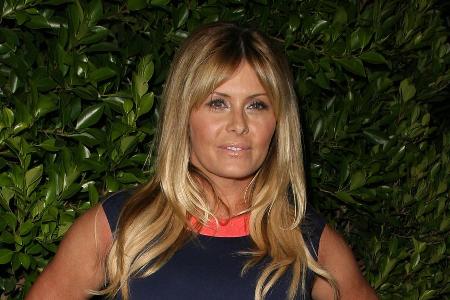 Krebskranke Nicole Eggert rasiert sich vor laufender Kamera den Kopf