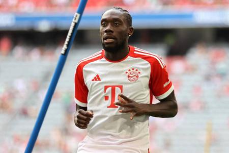 Alphonso Davies (ab 70.) - Note: 2,5 - Brachte noch einmal frischen Wind über die Außenbahn und lief in vielen Szenen dynamisch an. Auf beiden Seiten des Feldes mit guten Aktionen. Das Duell um den Stammplatz hinten links bleibt eng.