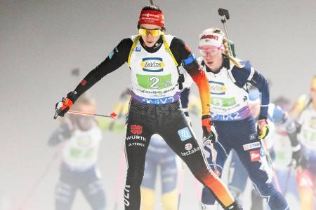 Vanessa Voigt - Note: 2,5 - In der Loipe muss die beste Deutsche im Gesamtweltcup 2023/24 (Platz 8) weiter zulegen, mit starken Schießeinlagen macht Voigt allerdings einiges wett. Für das Treppchen reichte es in den Einzelrennen allerdings nur einmal. Zudem war Voigt Teil der in Antholz siegreichen Single-Mixed-Staffel. Insgesamt eine gute Saison, der erhoffte nächste Schritt blieb allerdings aus.