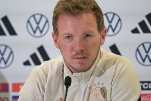 Nagelsmann kickt mit Kindern -  EM-Entscheidungen stehen an