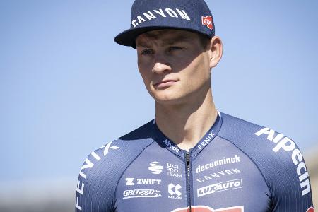 Weltmeister van der Poel verlängert bei Alpecin-Deceuninck