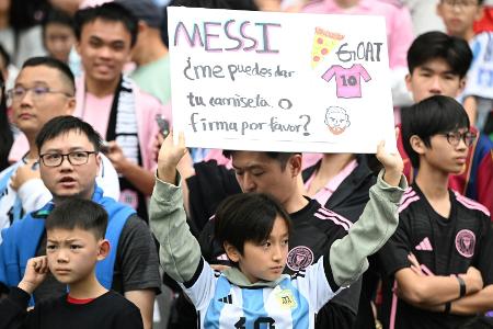 Nach Messi-Ärger in Hongkong: Fans bekommen Geld zurück