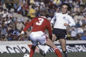 Im Zeichen der drei Streifen? Längst kein Muss beim DFB