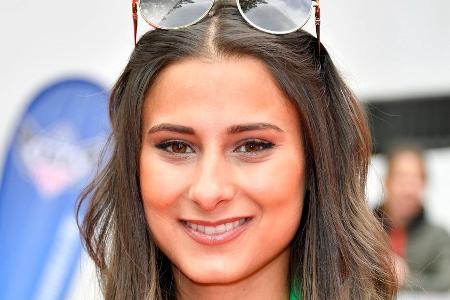 Schwangere TV-Detektivin Sharon Trovato gibt Verlobung bekannt