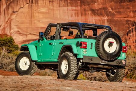 03/2024 Jeep Low Down / Willys Dispatcher / Gladiator Rubicon / Vacationeer Concept Moab Easter Jeep Safari
