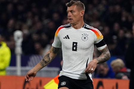 MITTELFELD: Toni Kroos - Note: 1,0 - Auf Anhieb wieder der Denker und Lenker im deutschen Spiel. Glänzte mit überragenden Passquoten. Ging zudem entschlossen in die Zweikämpfe und eroberte viele Bälle zurück. Ein Comeback, das voll aufging!