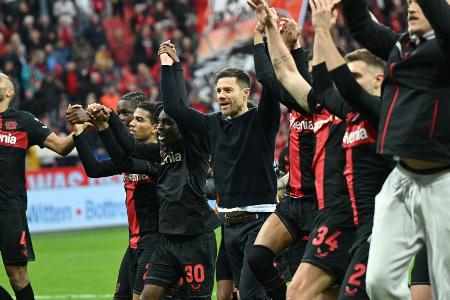 Alonso bleibt: Applaus vom Team, Liebe von den Fans