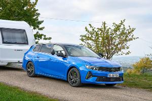 Opel Astra Sportstourer Gespann