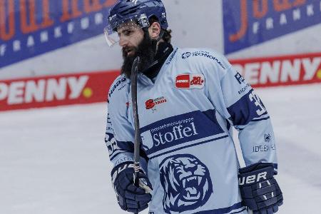 Nach gefährlichem Check: Straubings Lampl gesperrt