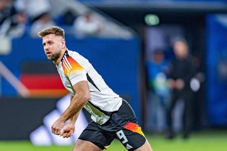 Niclas Füllkrug - Note: 2,5 - Bei seinem Kurzeinsatz in Frankreich unauffällig. Erzielte gegen die Niederlande dagegen den Siegtreffer zum 2:1. Muss sich wohl hinter Havertz anstellen. Auf 'Fülle' ist dennoch Verlass.