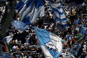 Vor Rom-Derby: Eklat durch Hitler-Sticker