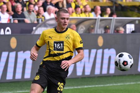 ABWEHR: Julian Ryerson (bis 81.) - Note: 4,0 - Konnte auf der rechten Seite teilweise Tempo aufnehmen. Spielte die Angriffe aber zu umständlich aus. Defensiv gegen Führich und Mittelstädt oft in Unterzahl. Wirkte dort nicht immer sattelfest.